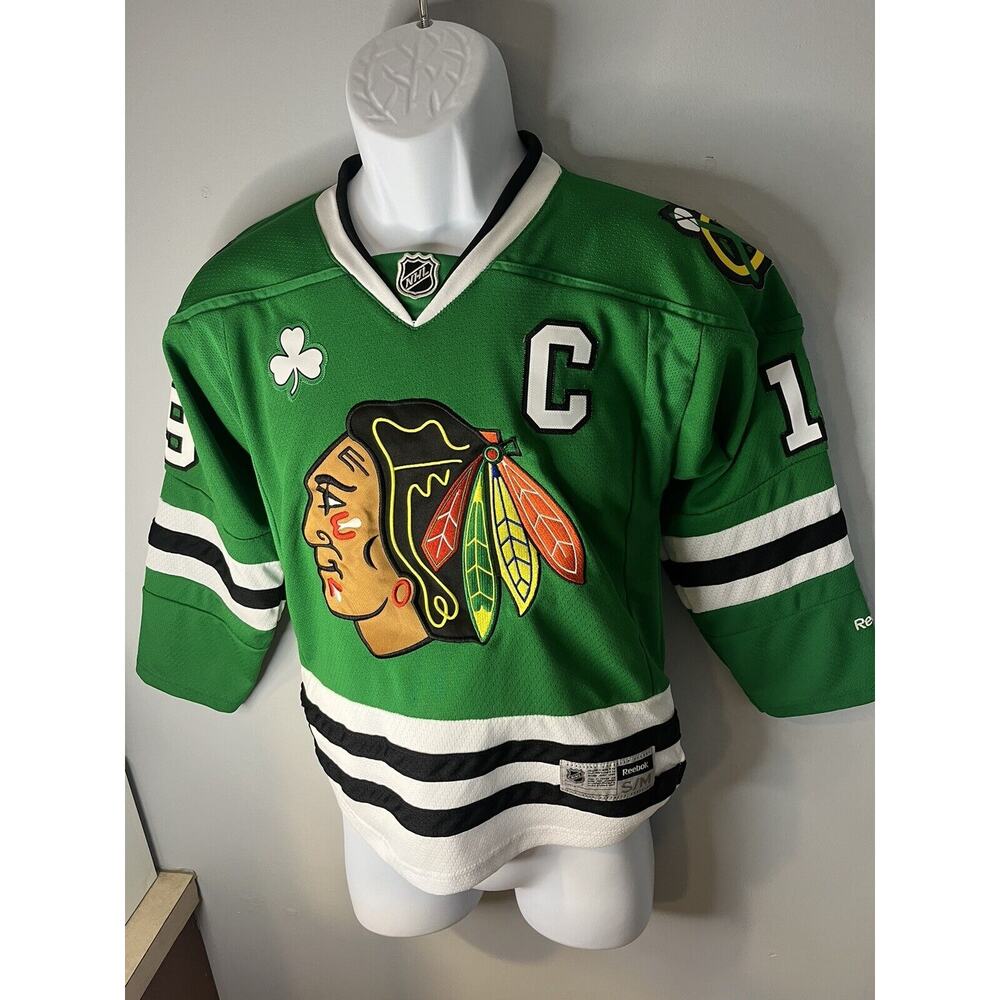 Reebok Jonathan Toews Chicago Blackhawks St. Patrick's Day NHL Jersey Youth S/M